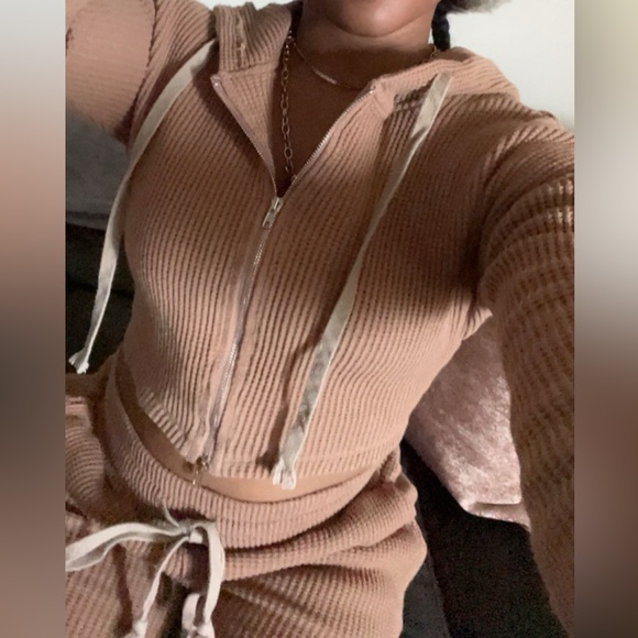 Brown waffle knit jogger set - Picture 6 of 17